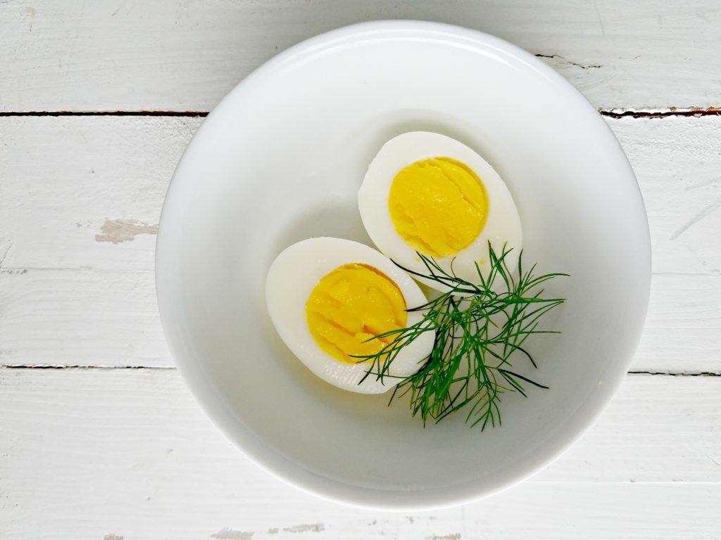 Hard Boiled Eggs | Meemaw Eats