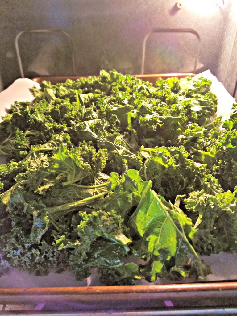 Baked Kale Chips | Meemaw Eats