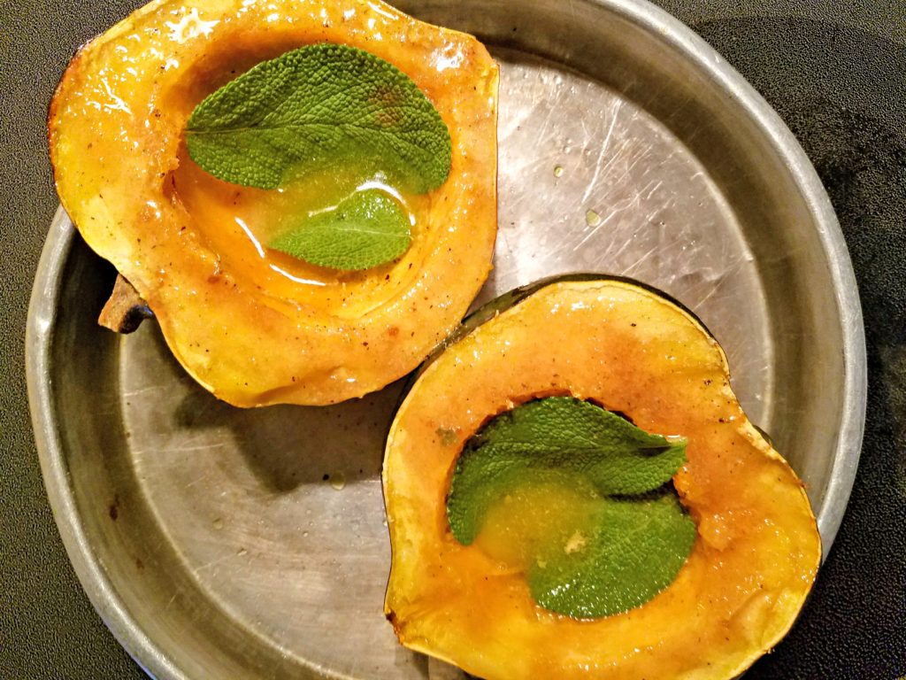 Roasted Acorn Squash | Meemaw Eats