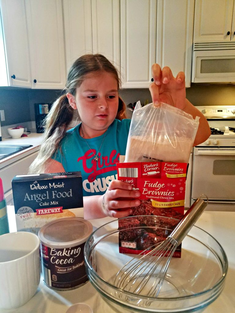 Chocolate Cherry Cup Cakes | Meemaw Eats