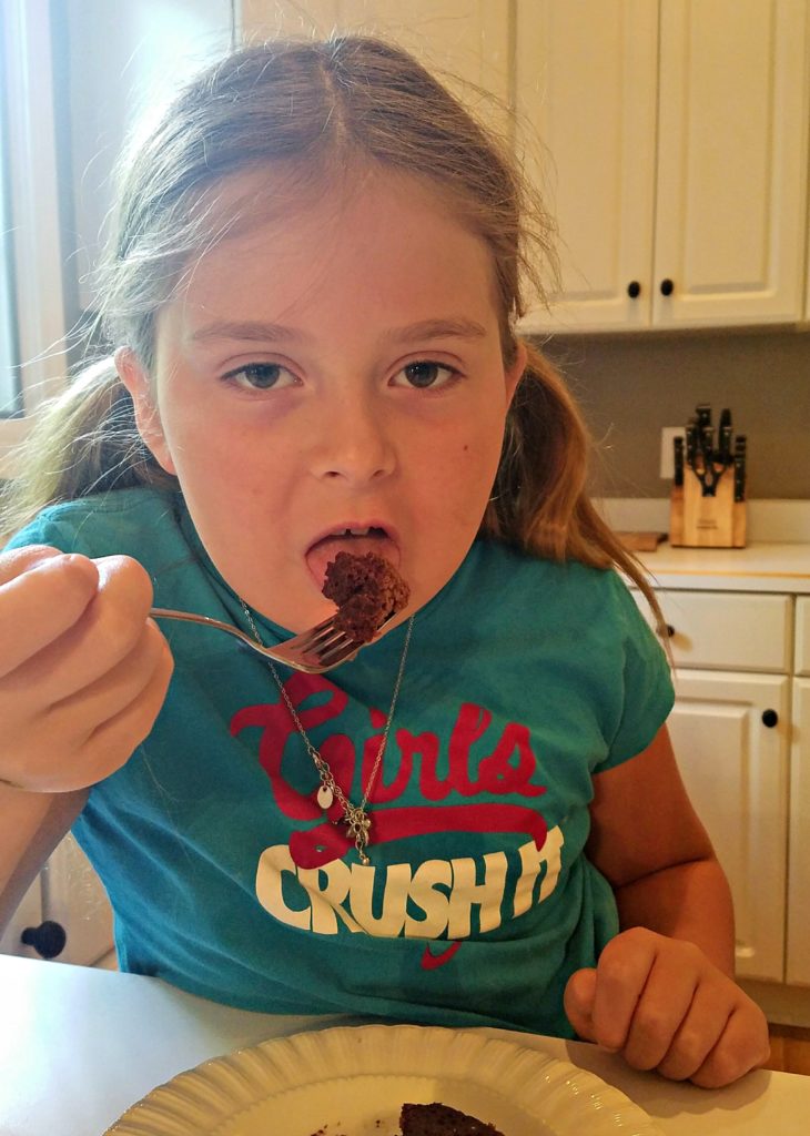 Chocolate Cherry Cup Cakes | Meemaw Eats