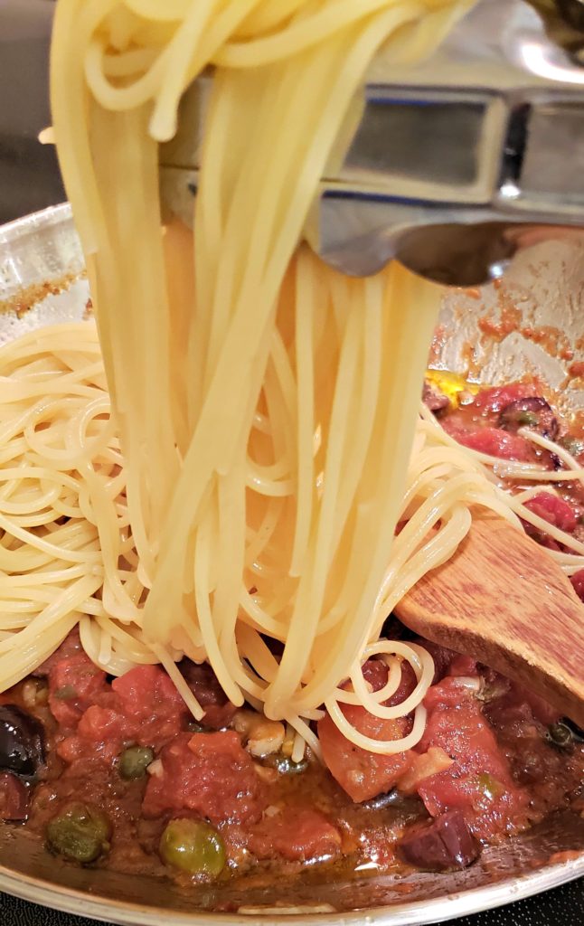 Spaghetti Puttanesca | Meemaw Eats