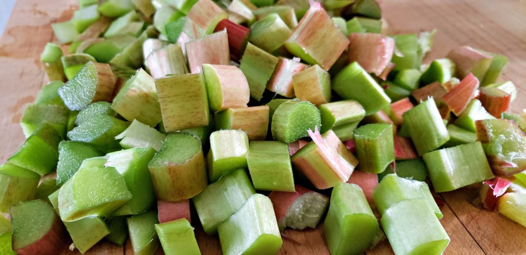 Nancy's Rhubarb Crumble | Meemaw Eats